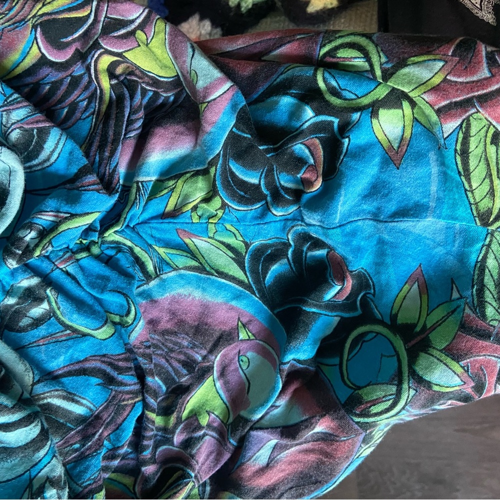 Top - Picture 2 of 7